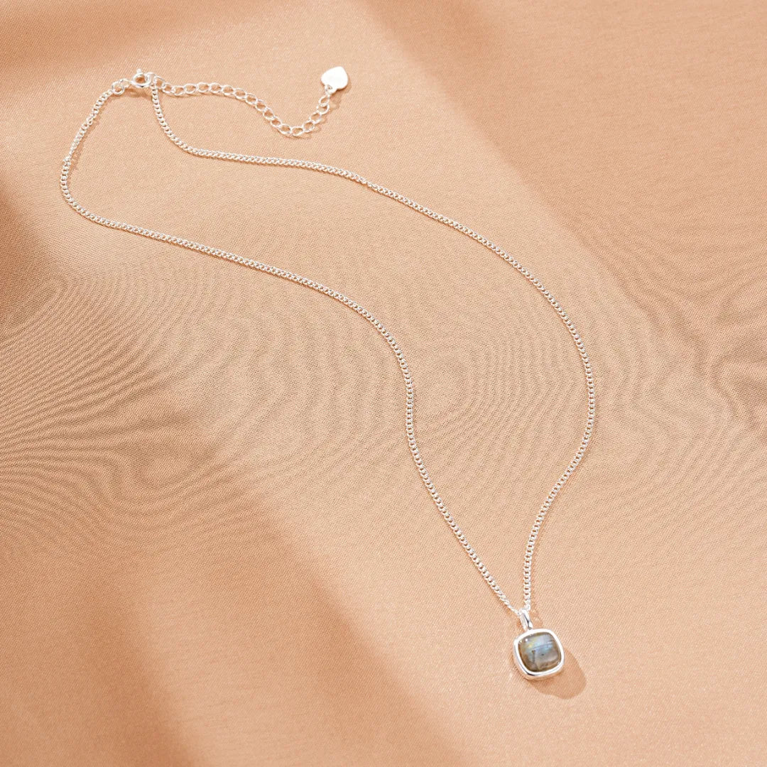 Labradorite Necklace "Deep Beauty" Silver