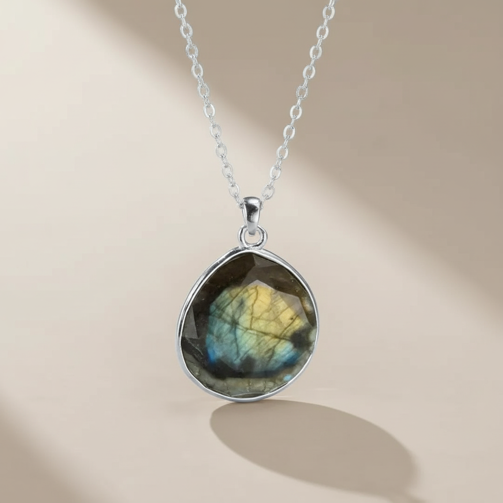 Labradorite Necklace "Magical Night"