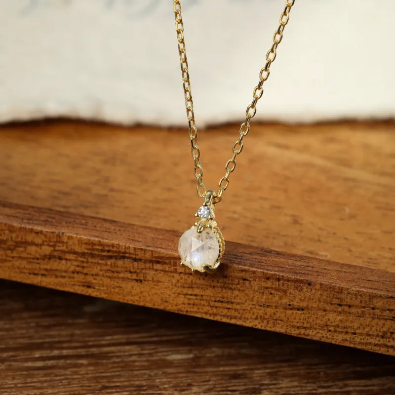 Moonstone Necklace "Lunar Drop" Gold-Plated Silver