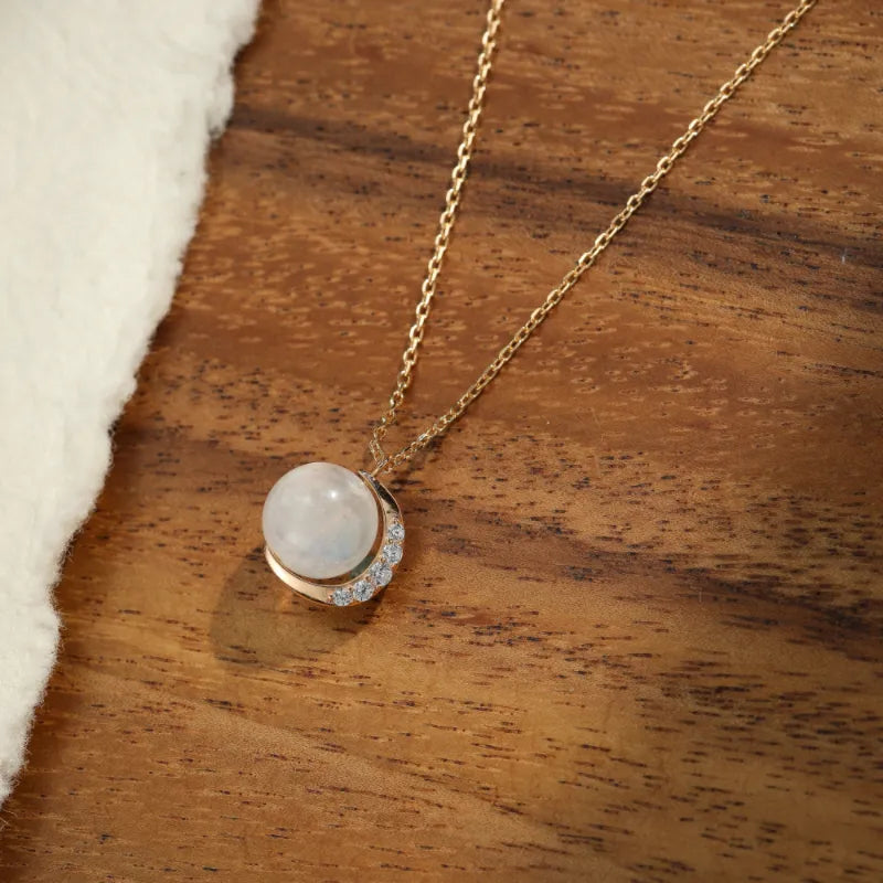 Moonstone Necklace "Ray of Selene" Gold-Plated Silver