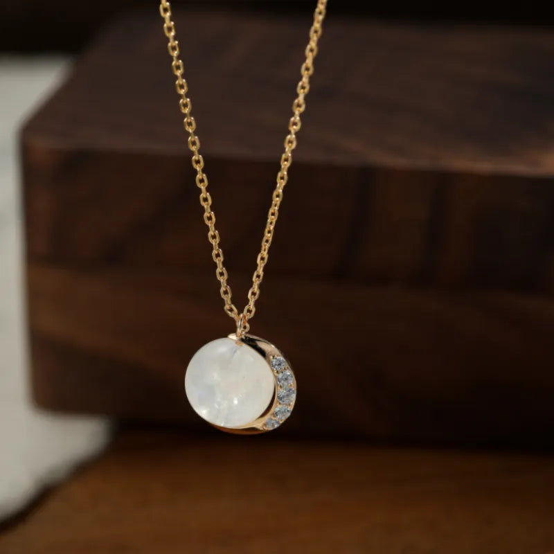 Moonstone Necklace "Ray of Selene" Gold-Plated Silver