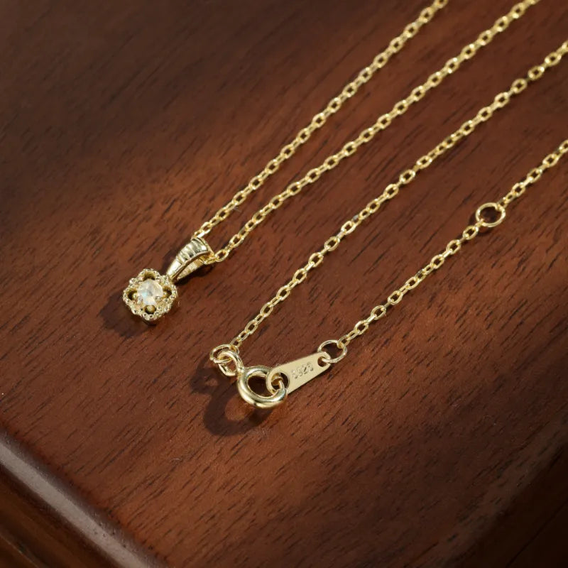 Moonstone Necklace "Sweet Dream" Gold-Plated Silver