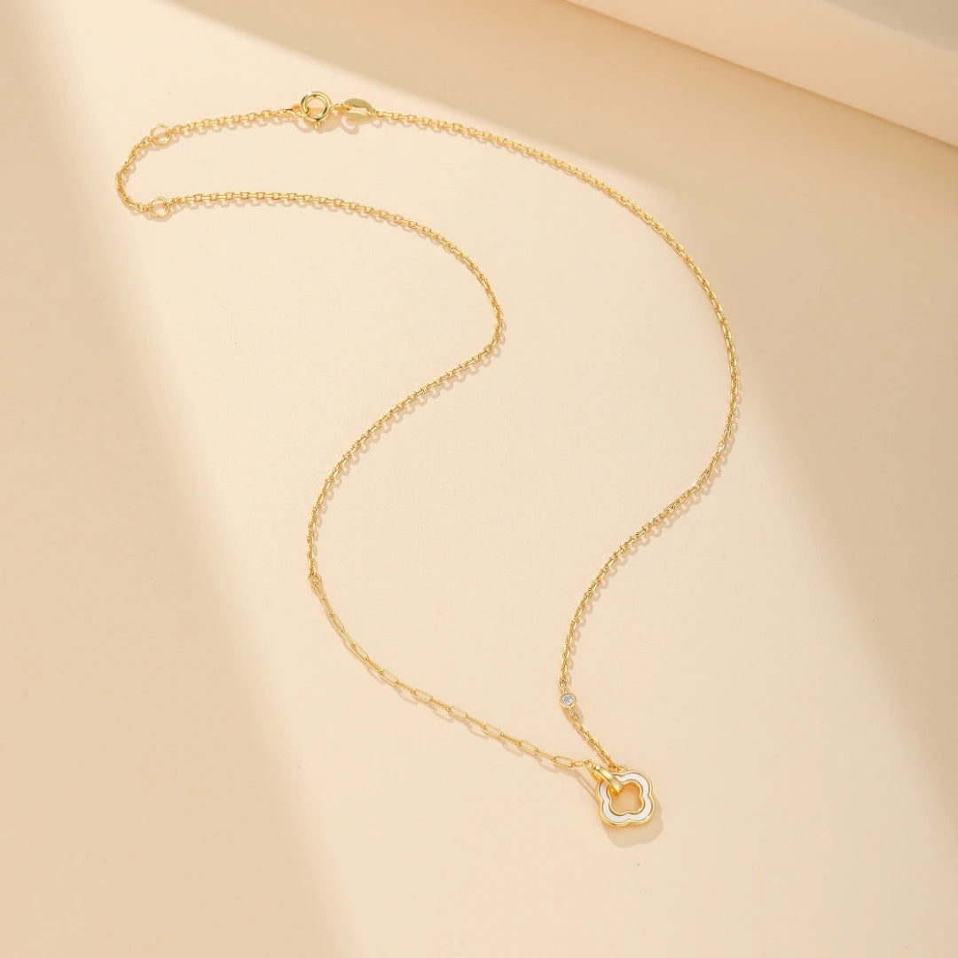 "Éclat Précieux" Gold-Plated Silver Clover Necklace