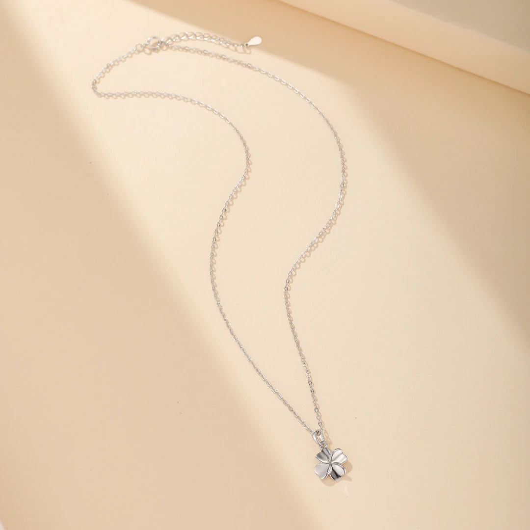 Collier Trèfle "Fleur Mystique" Argent