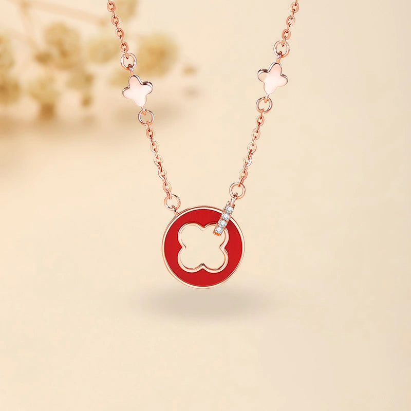 "Rouge Fortune" Clover Necklace Silver Rose Gold