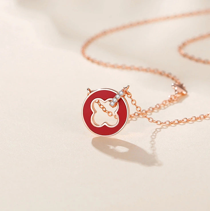 "Rouge Fortune" Clover Necklace Silver Rose Gold